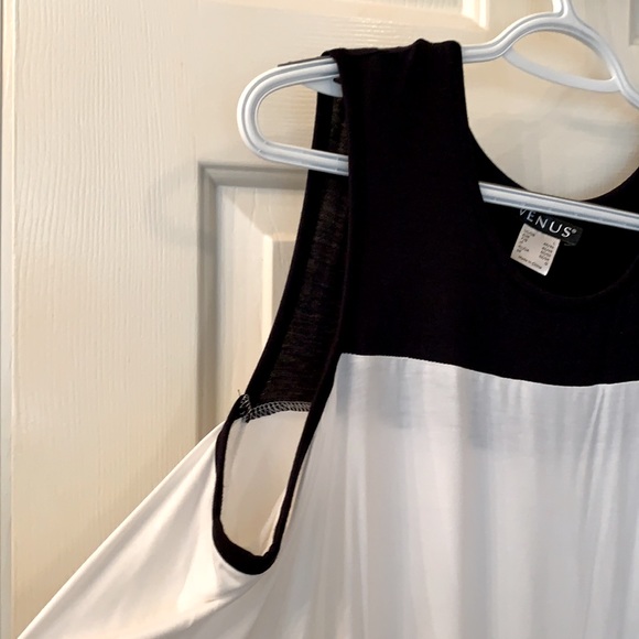 Shirt-women’s - Picture 4 of 5